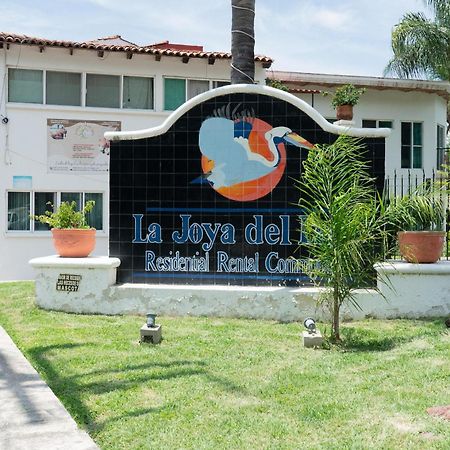 Capital O La Joya Del Lago Ajijic Exteriér fotografie