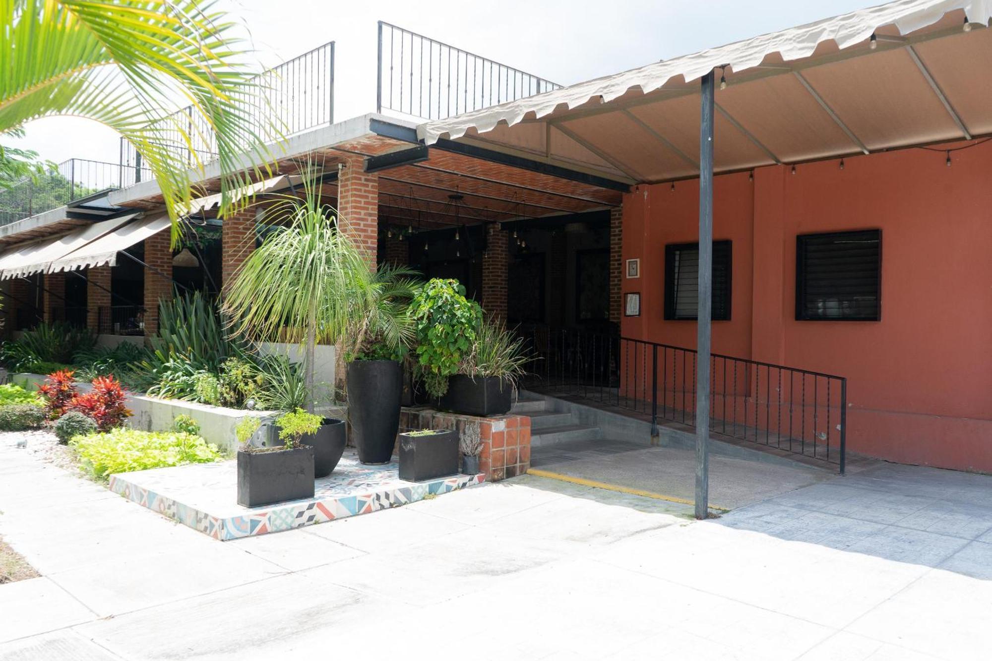 Capital O La Joya Del Lago Ajijic Exteriér fotografie