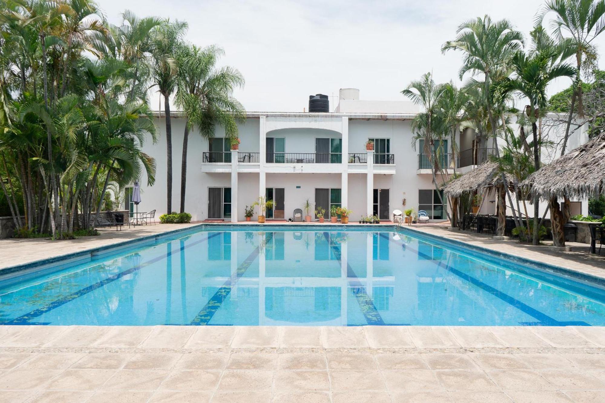 Capital O La Joya Del Lago Ajijic Exteriér fotografie