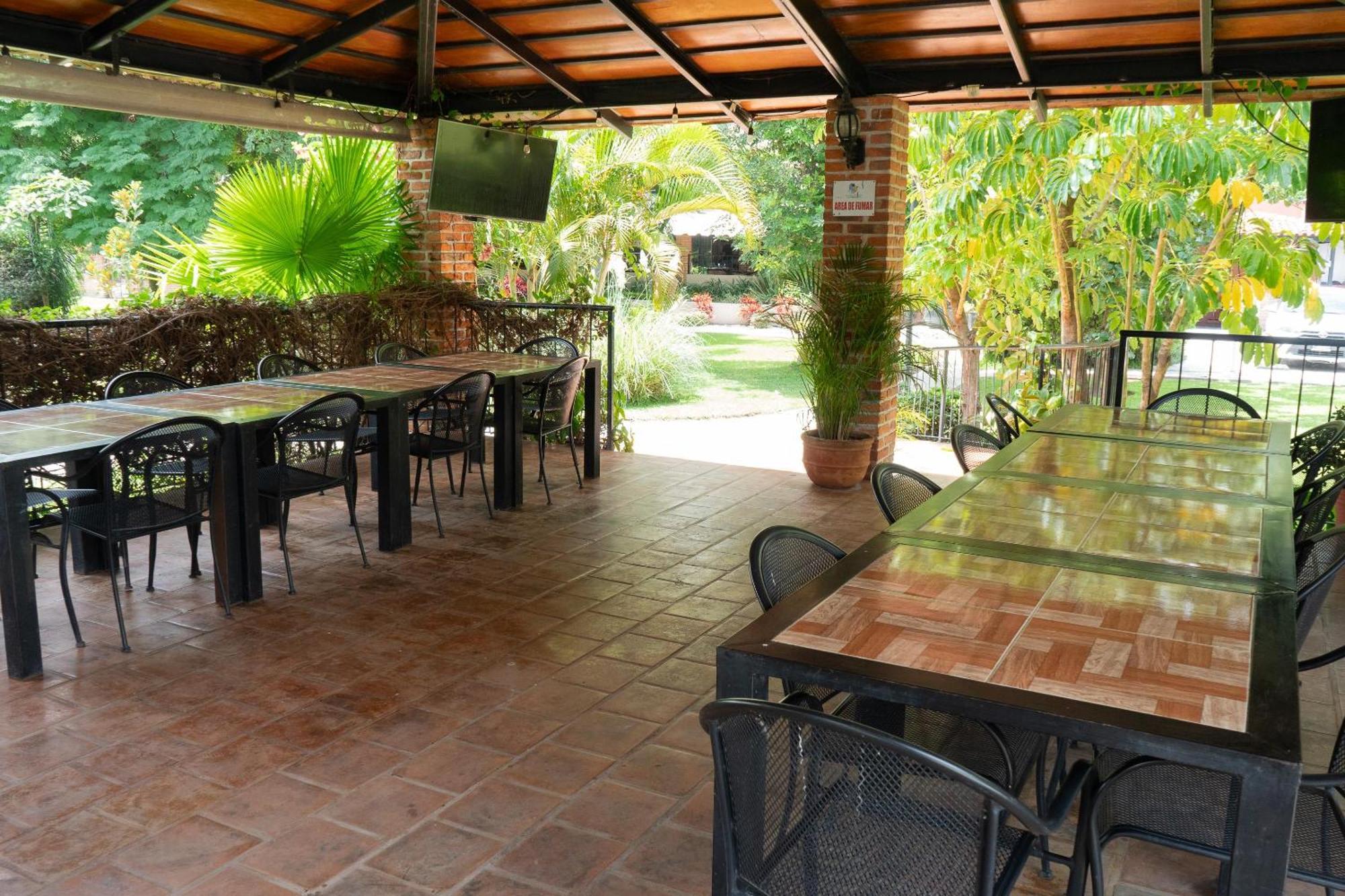 Capital O La Joya Del Lago Ajijic Exteriér fotografie