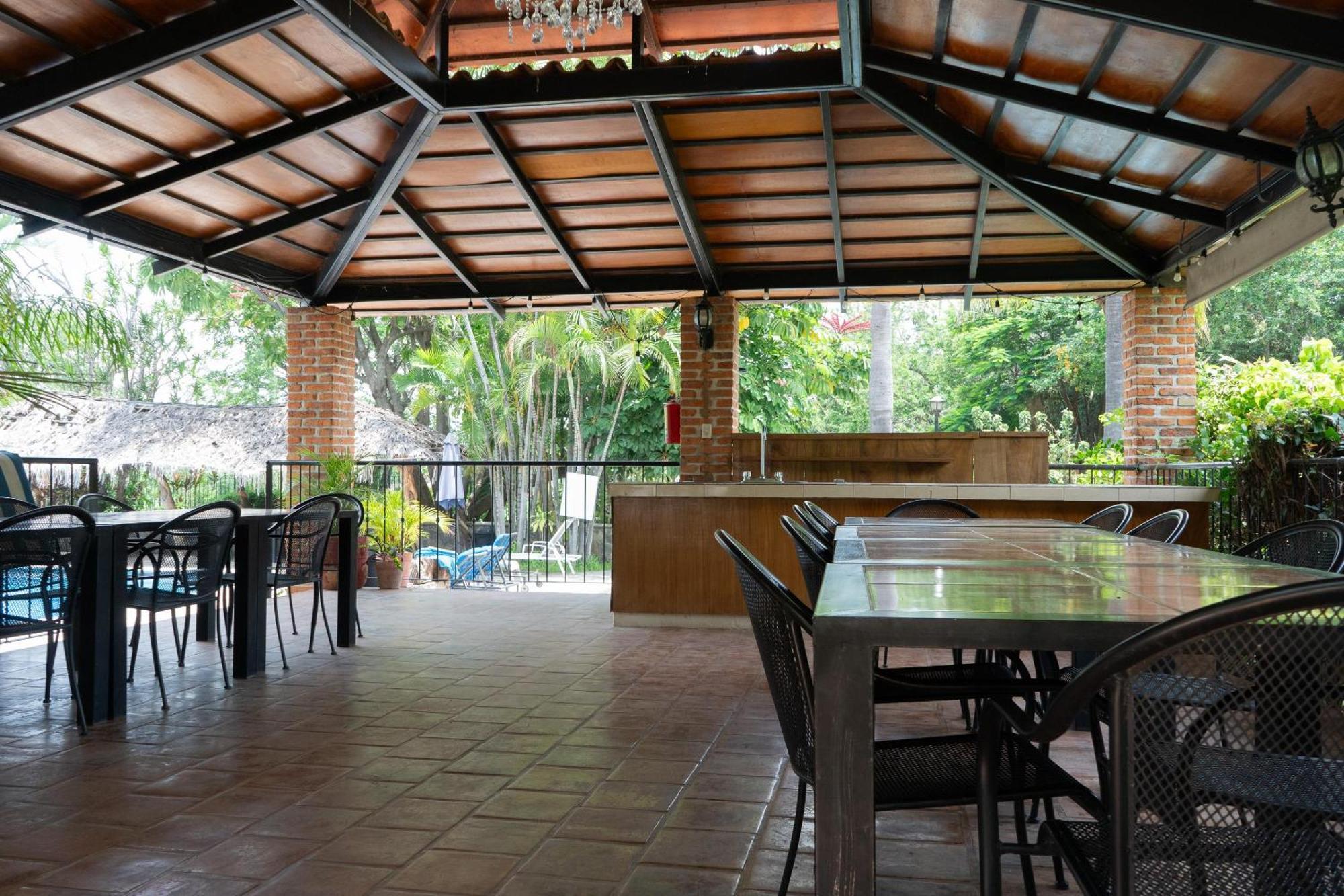 Capital O La Joya Del Lago Ajijic Exteriér fotografie